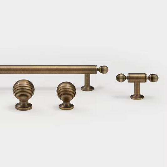 PEMBROKE | Solid Brass Antique Cabinet Knob