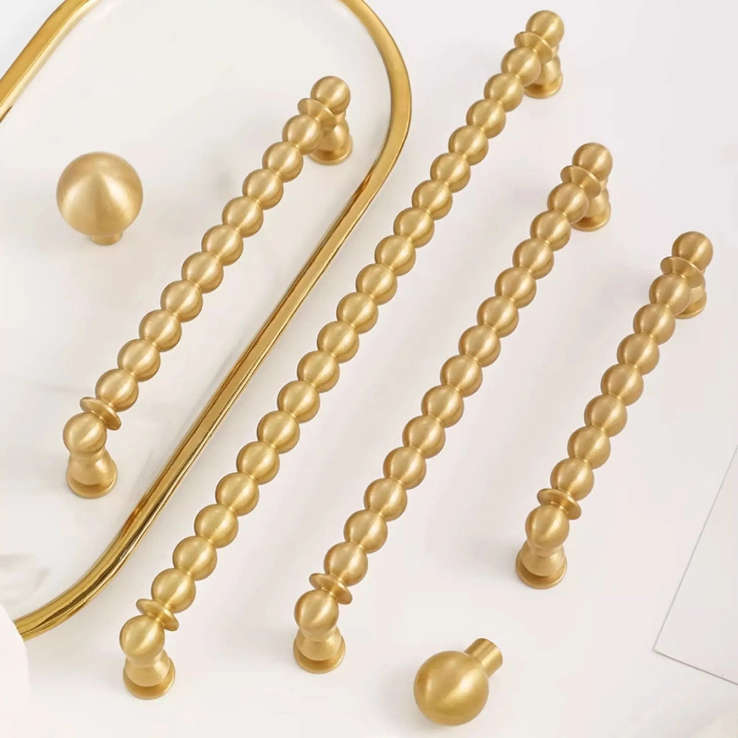 OLLIE | Brass Round Ball Pull Bar