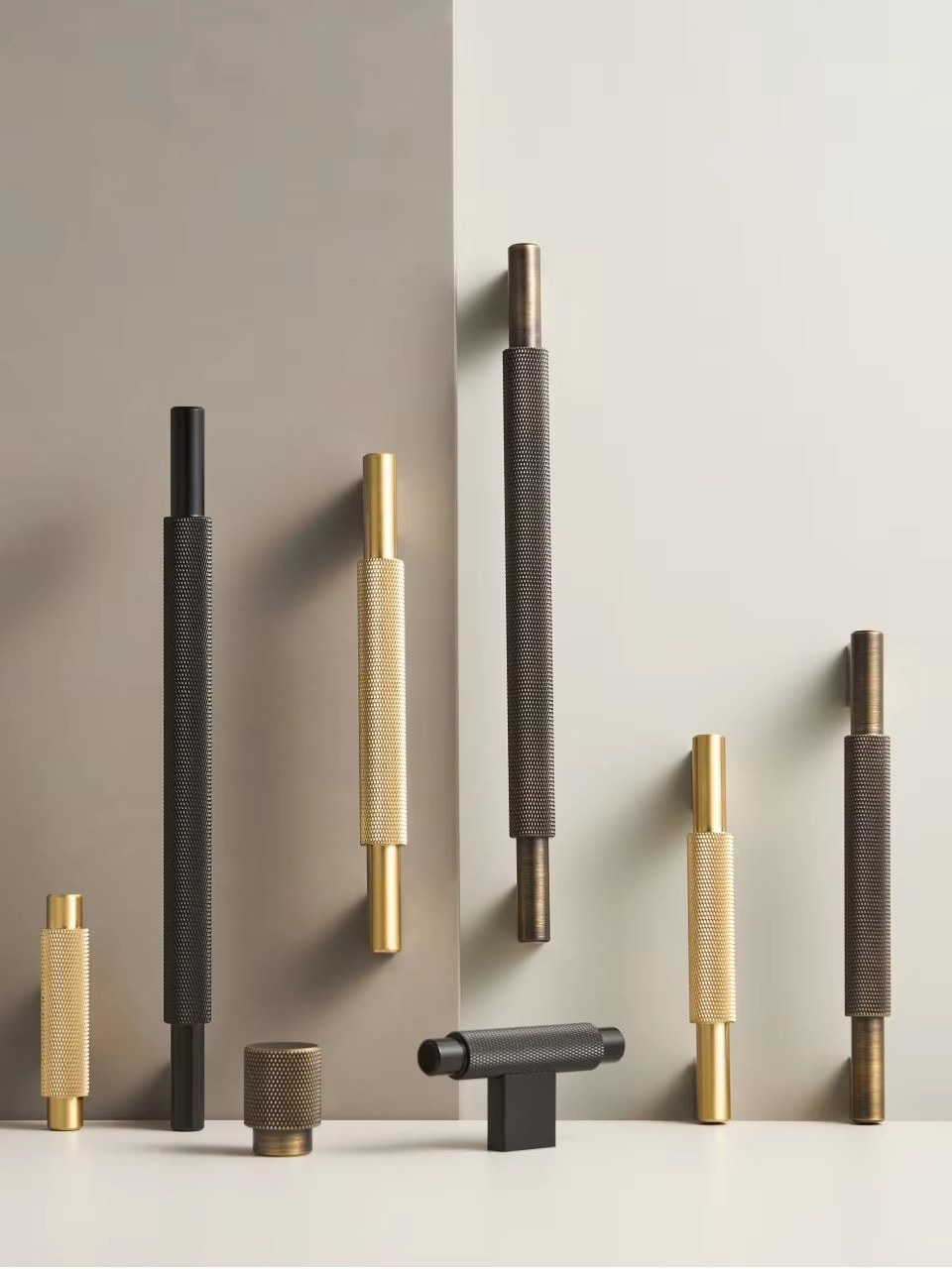 ISADORA | Solid Brass Knurled T-Bar Handle