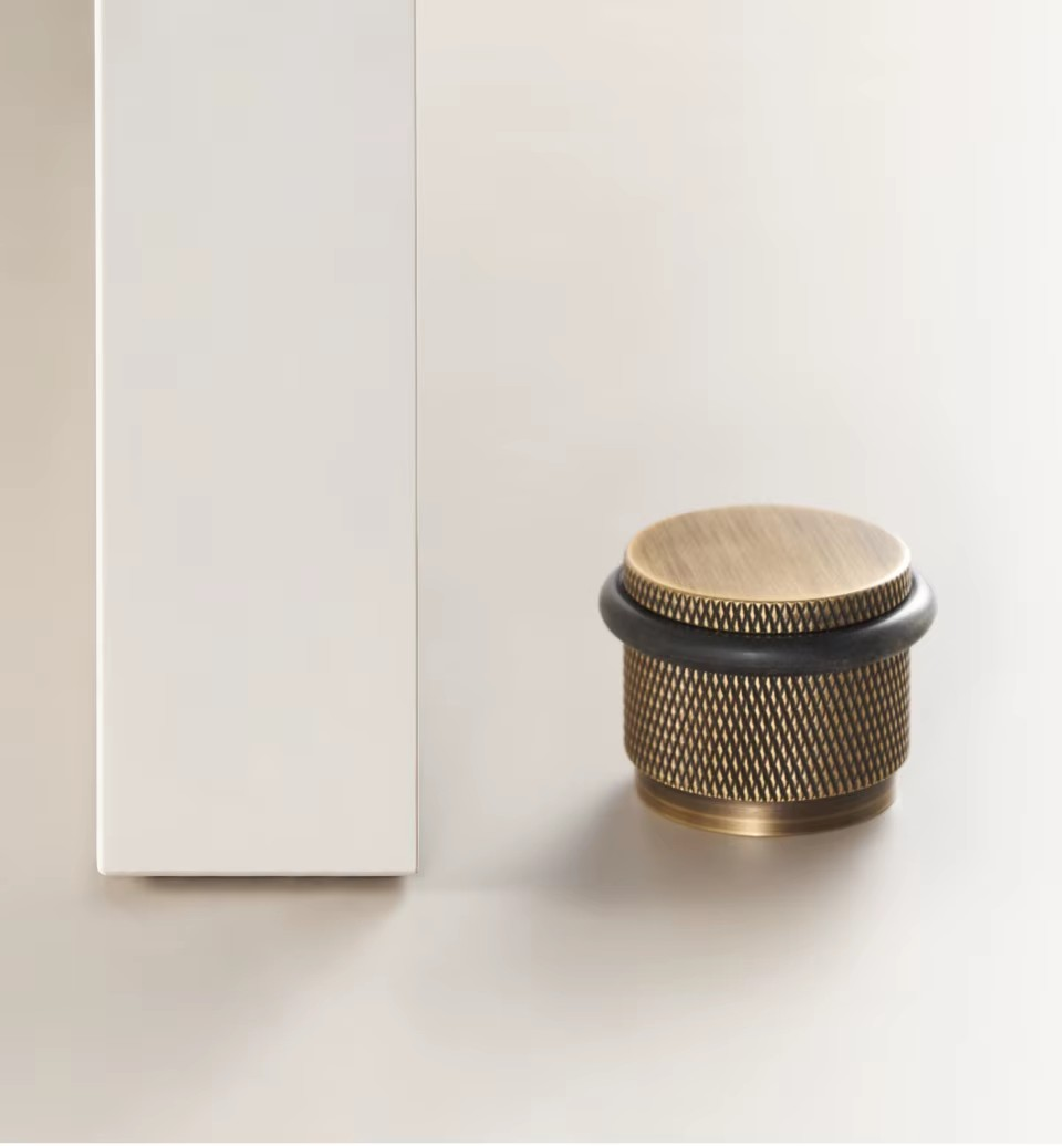 WHITMORE | Knurled Door Stopper