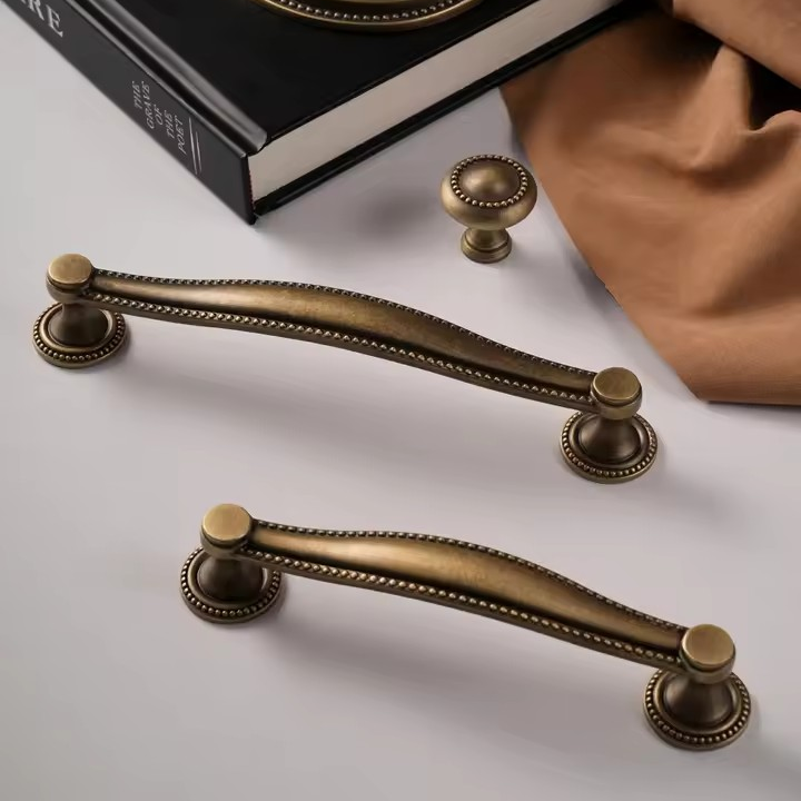 LANCASTER | Solid Brass Cabinet Knob – Shell Handle