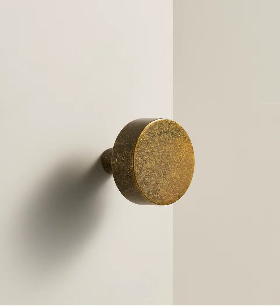 THORNFIELD | Antique Snowflake Bronze Round Knob