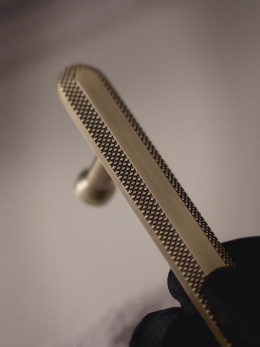 ARDEN | Knurled Antique Bronze Pull