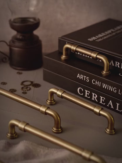 DARCY | Antique Bronze Cabinet Knob