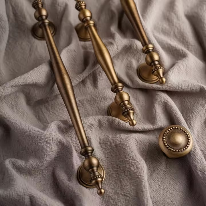 ROSENDALE | Antique Brass Cabinet Pull