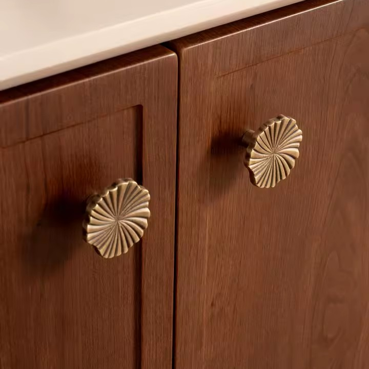 ASHFORD | Floral Vintage Cabinet Knob