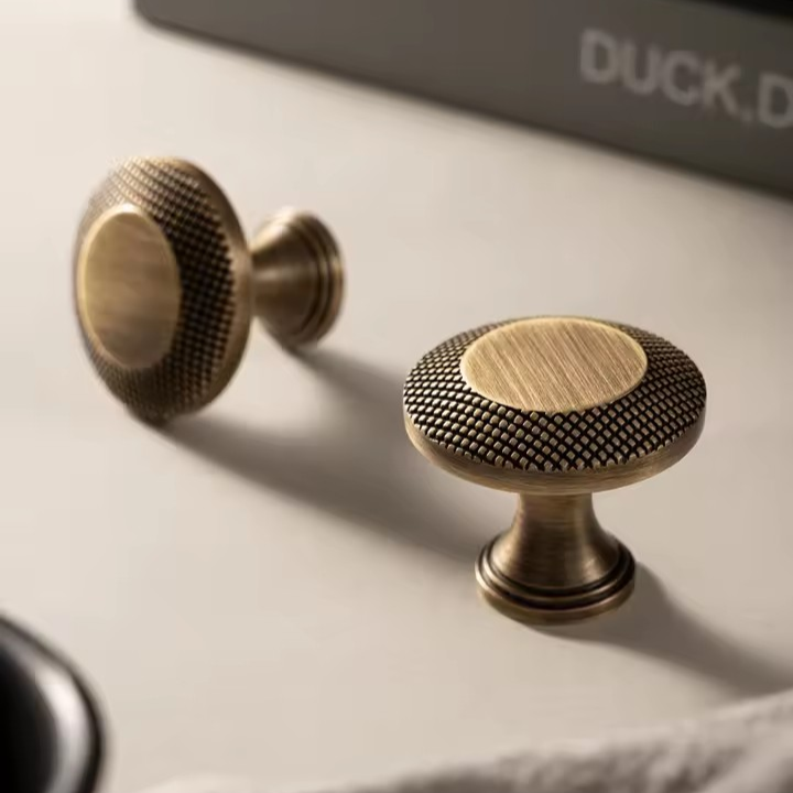 ARDEN | Knurled Antique Bronze Knob